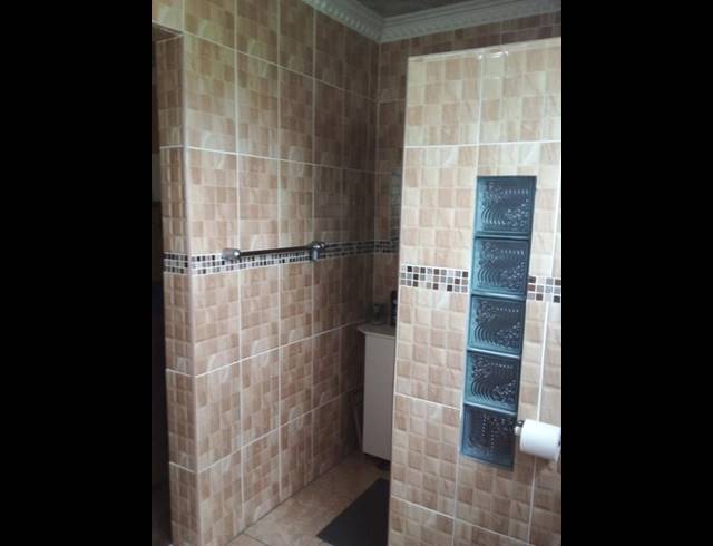 3 BEDROOM HOUSE FOR SALE IN GELUKSDAL